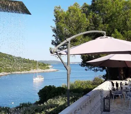 Holiday Utula Holiday home Veliki Drvenik