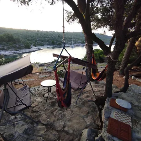 Holiday Utula Holiday home Veliki Drvenik