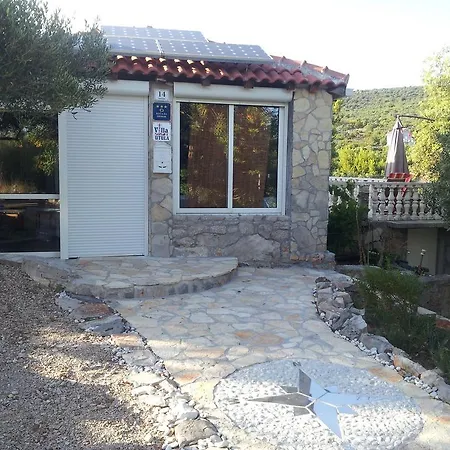 Holiday Utula Holiday home Veliki Drvenik