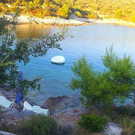 Holiday Utula * Veliki Drvenik